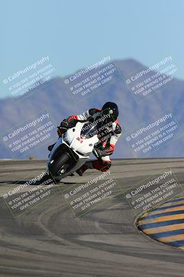 media/Feb-04-2024-SoCal Trackdays (Sun) [[91d6515b1d]]/8-Turn 12 (115pm)/